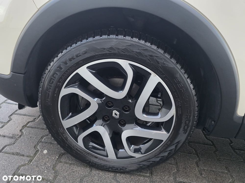 Renault Captur TCe 120 EDC Helly Hansen - 14