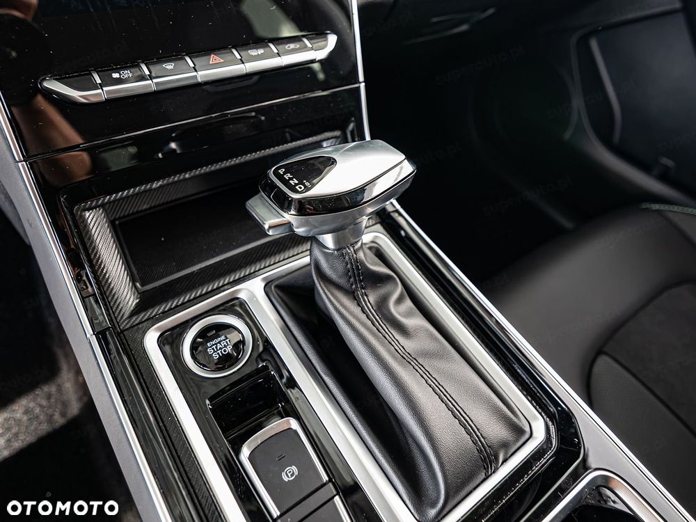 JAC J7 Plus CVT - 14