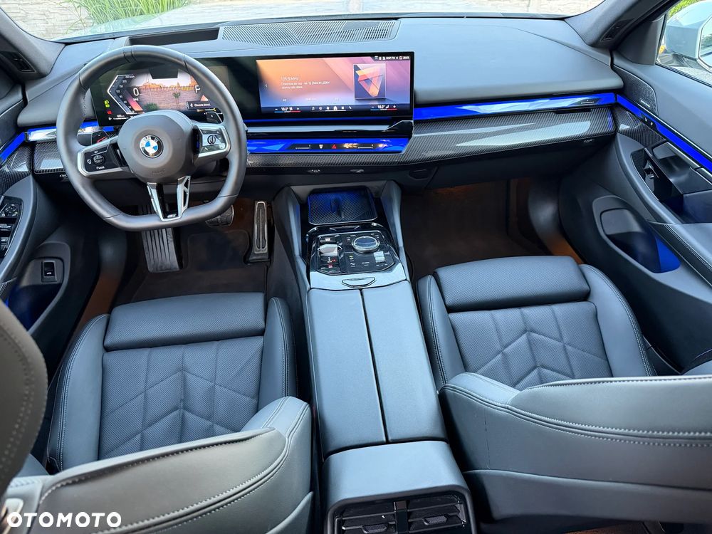 BMW Seria 5 540d xDrive mHEV M Sport - 17