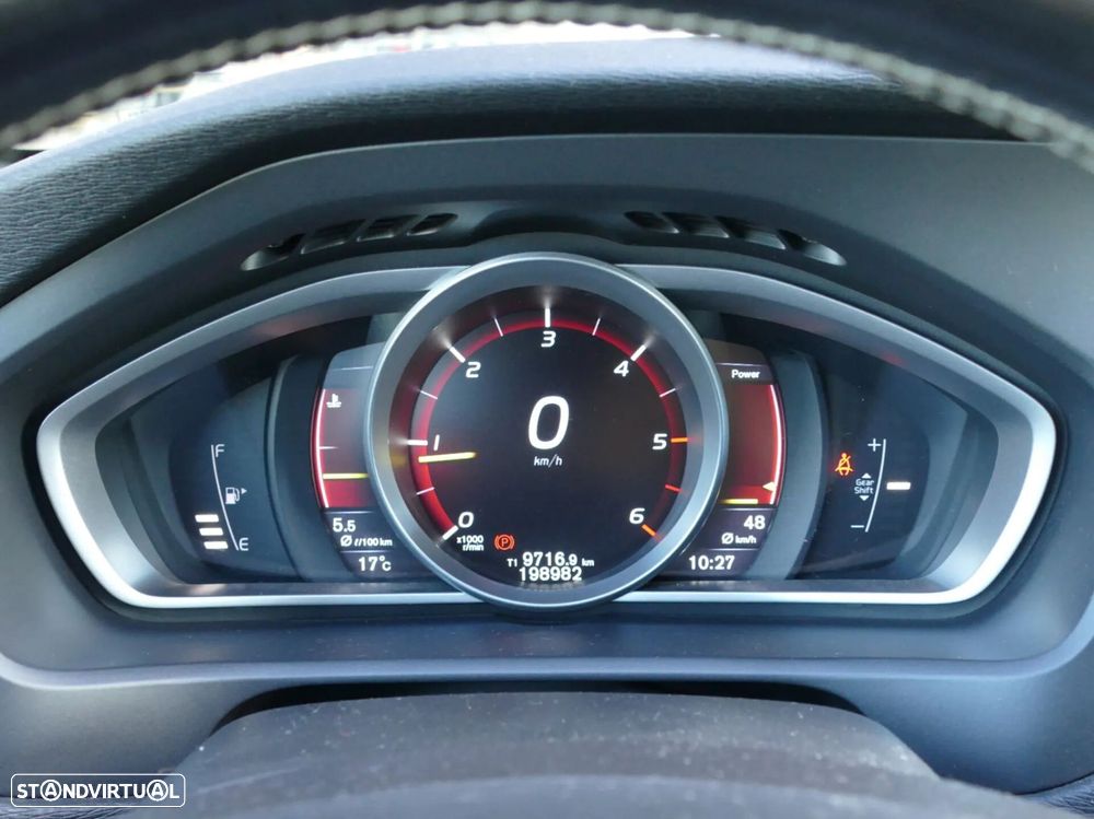 Volvo V40 2.0 D2 R-Design - 14