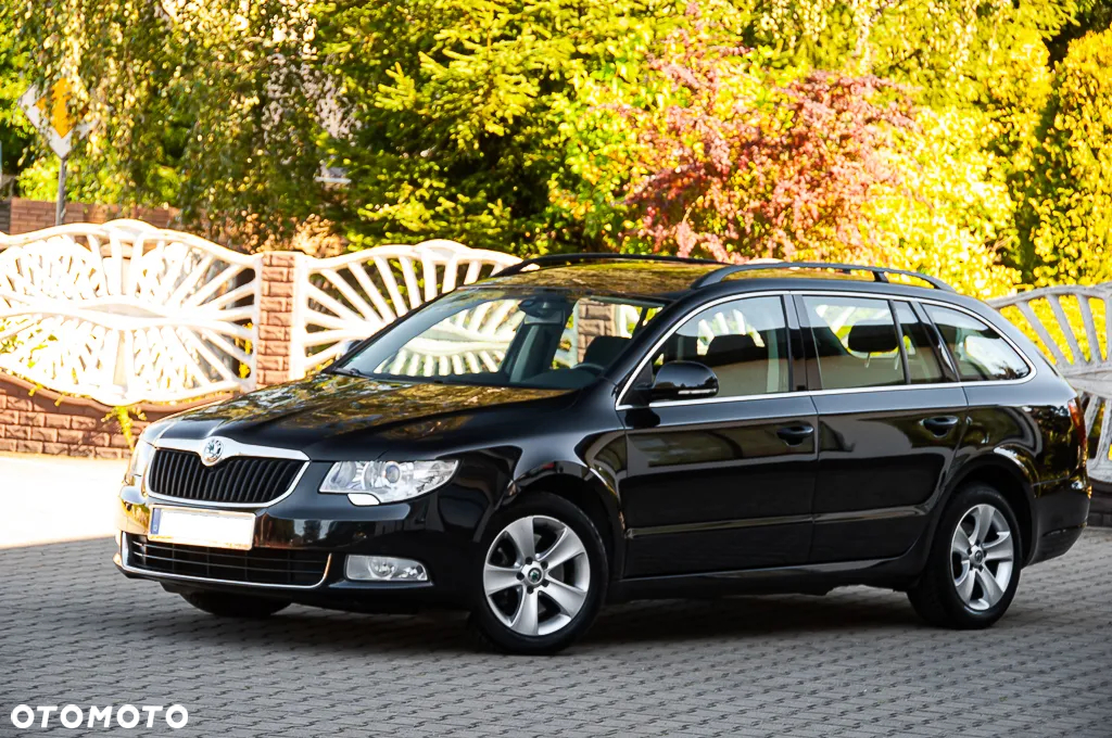 Skoda Superb 2.0 TDI DSG Exclusive - 8