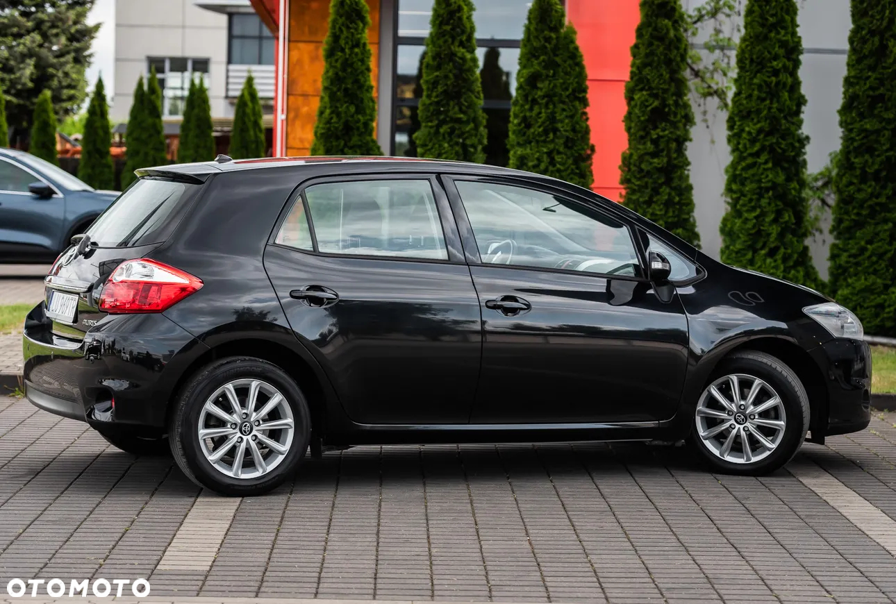 Toyota Auris 1.6 Premium - 9