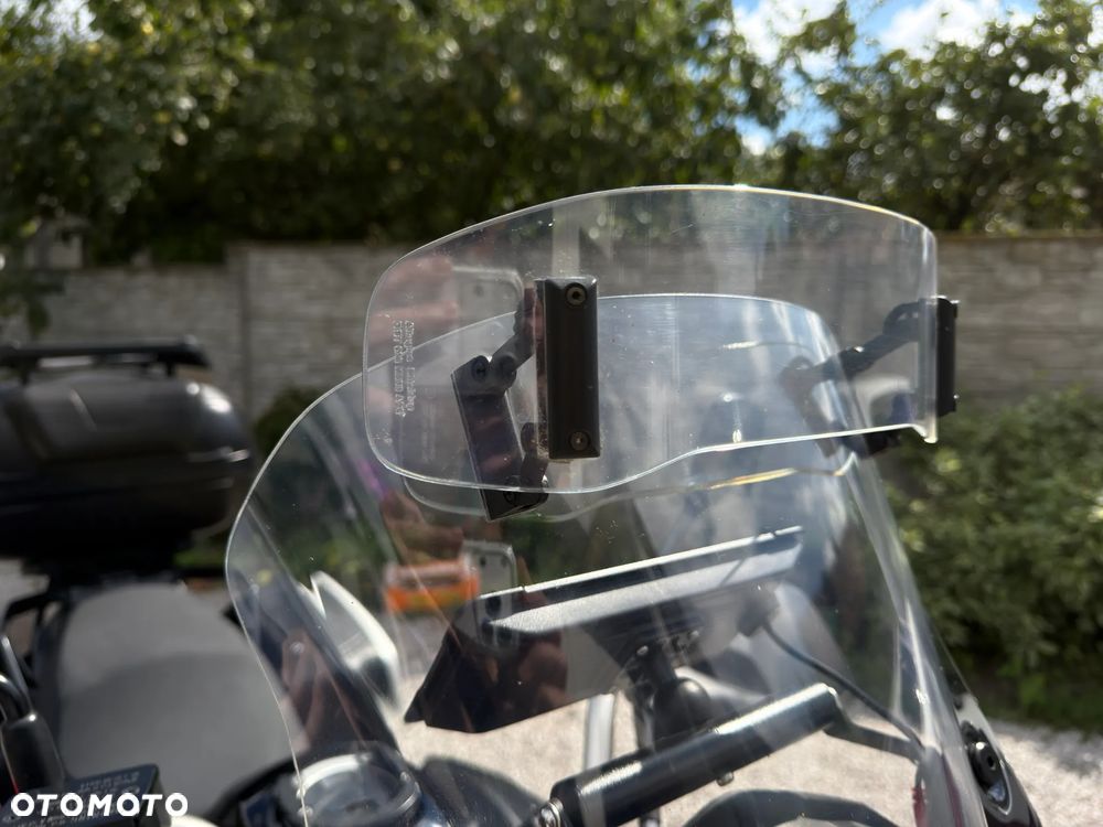 Suzuki V-STROM - 19