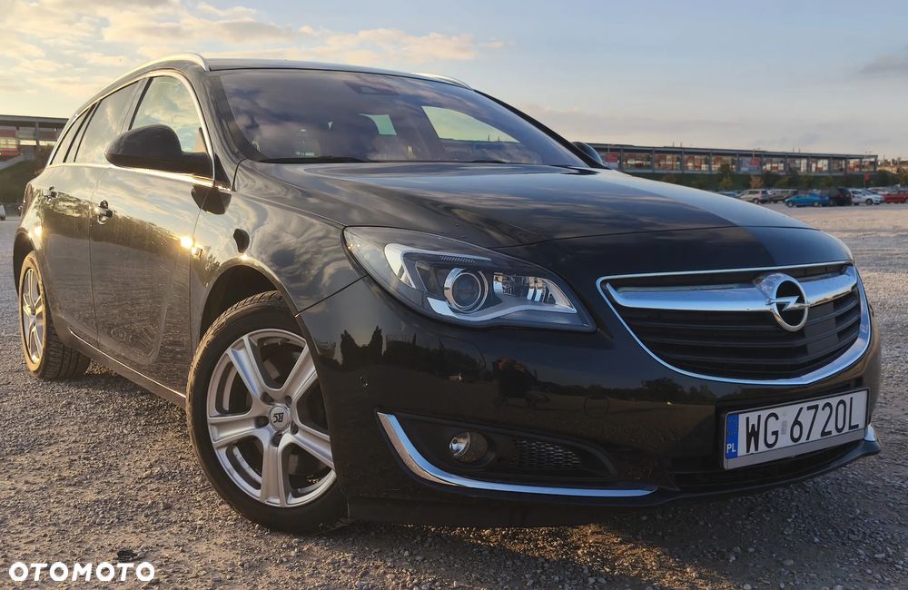 Opel Insignia 2.0 T SportsTourer 4x4 ecoFLEX Start/Stop - 1