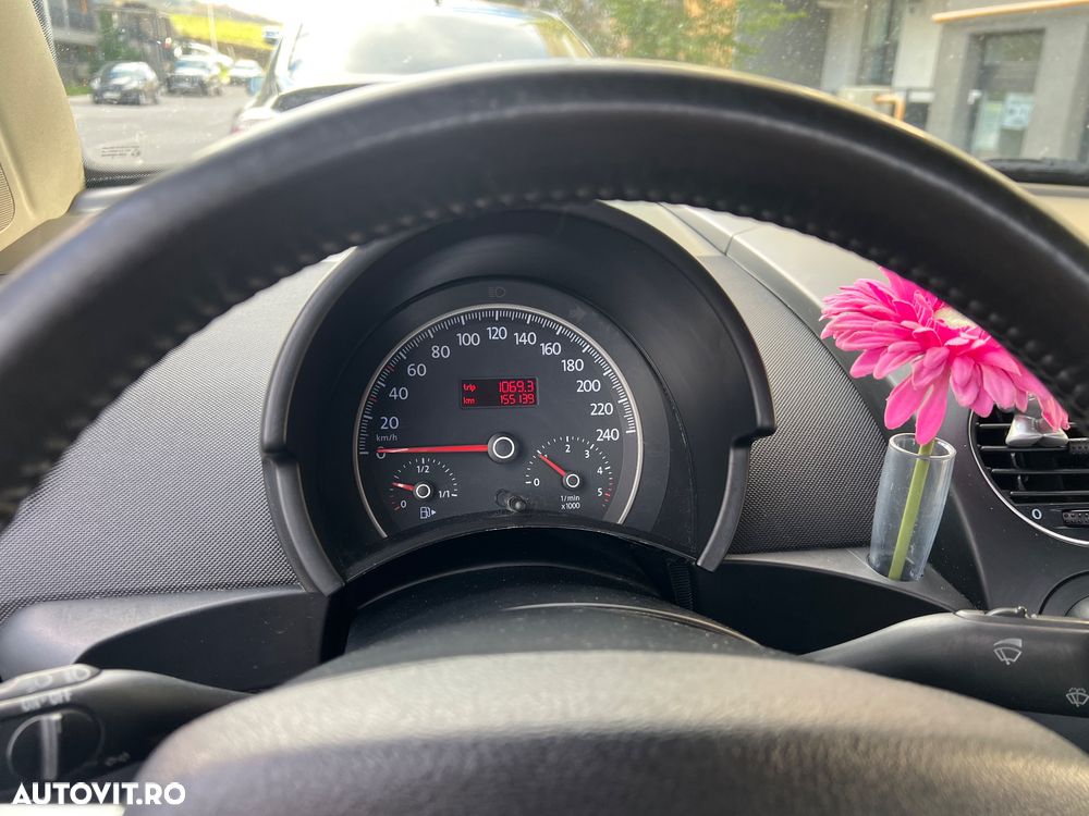 VOLKSWAGEN New Beetle 2009 — imagine 23
