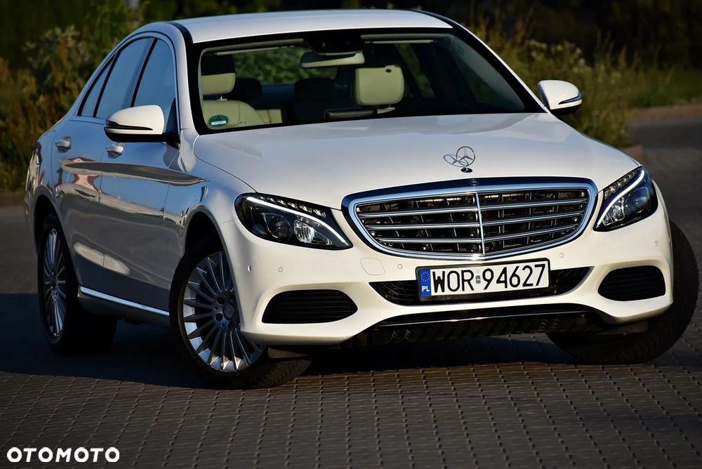 Mercedes-Benz Klasa C 180 9G-TRONIC Exclusive - 17