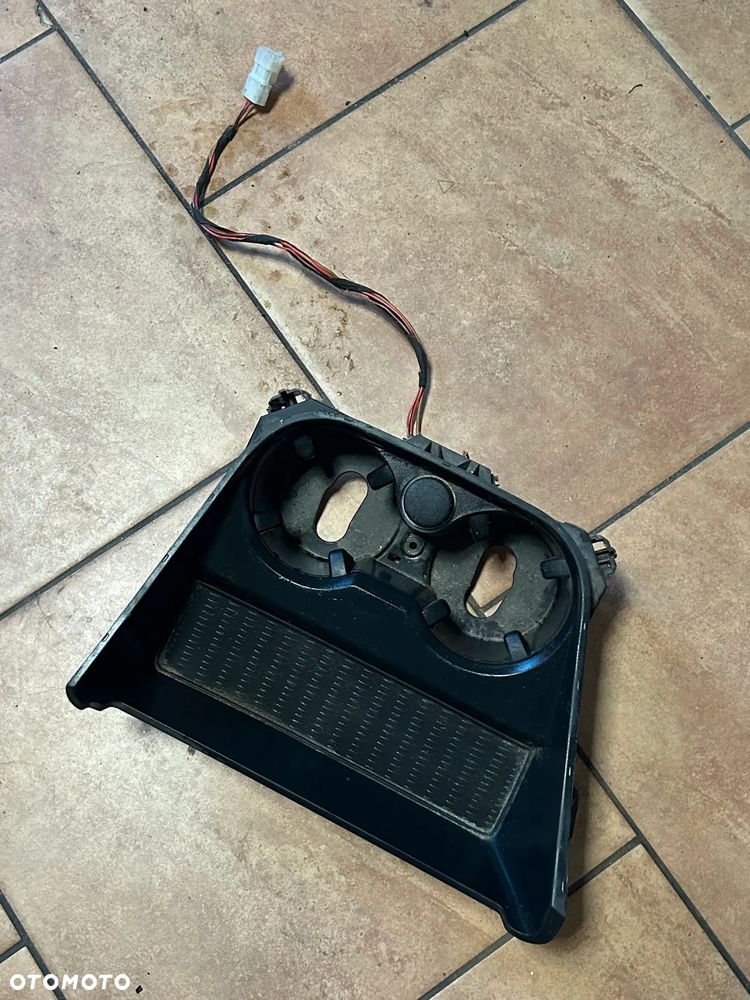 BMW F25 UCHWYT DO NAPOJÓW CUP HOLDER 9184498 - 1