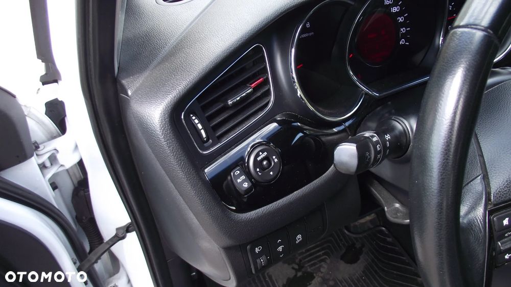 Kia Ceed 1.6 GDI Platinum Edition - 21