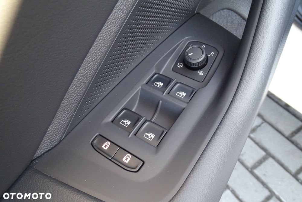 Volkswagen Passat 2.0 TDI SCR Style DSG - 17