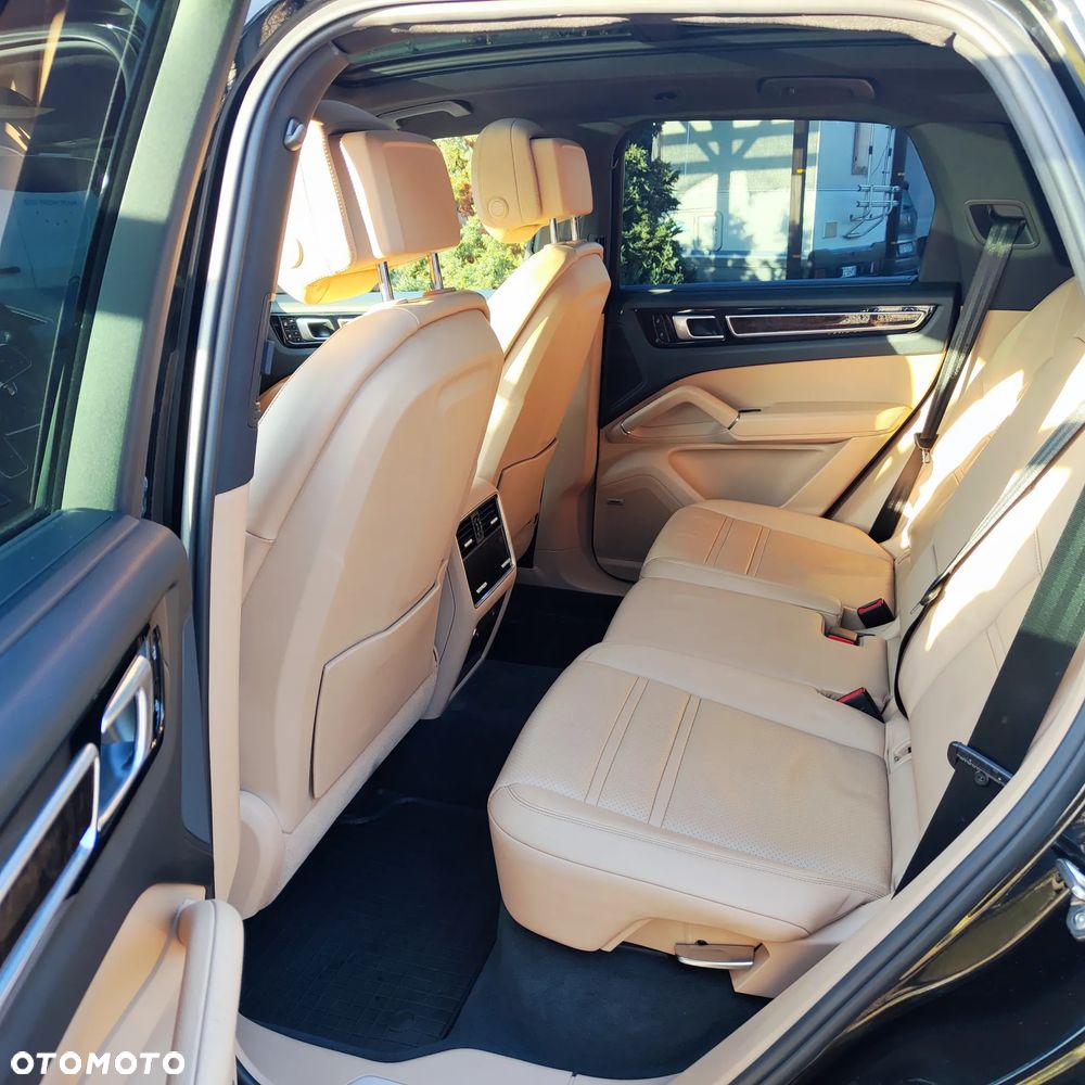 Porsche Cayenne E-Hybrid Tiptronic S - 15