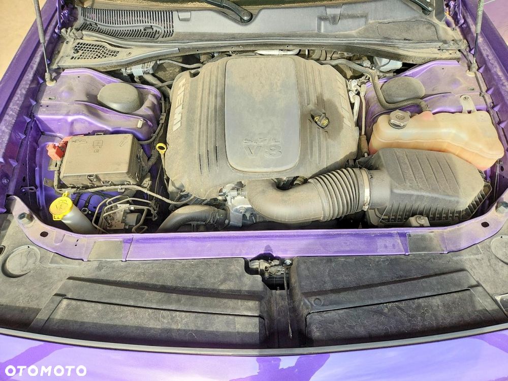 Dodge Challenger 5.7 R/T - 12