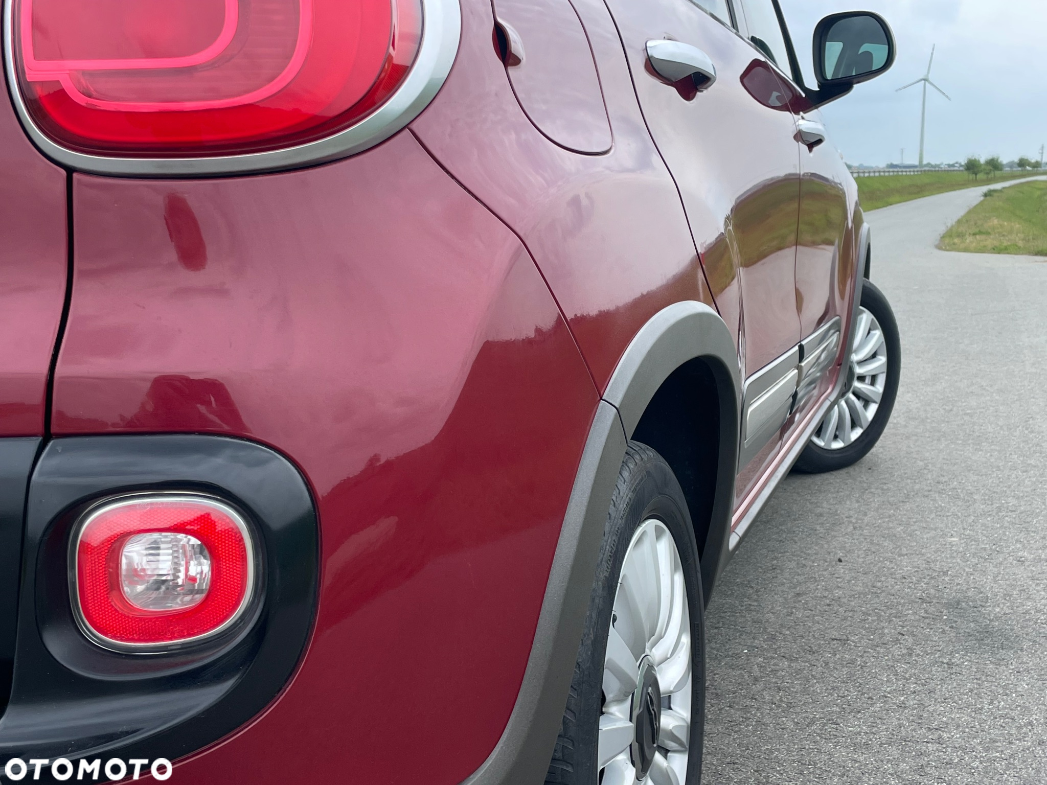Fiat 500L 1.4 T-Jet 16V Urban Edition - 19