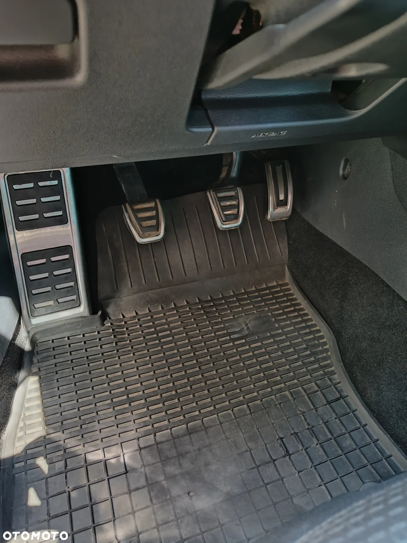 Volkswagen Golf - 16