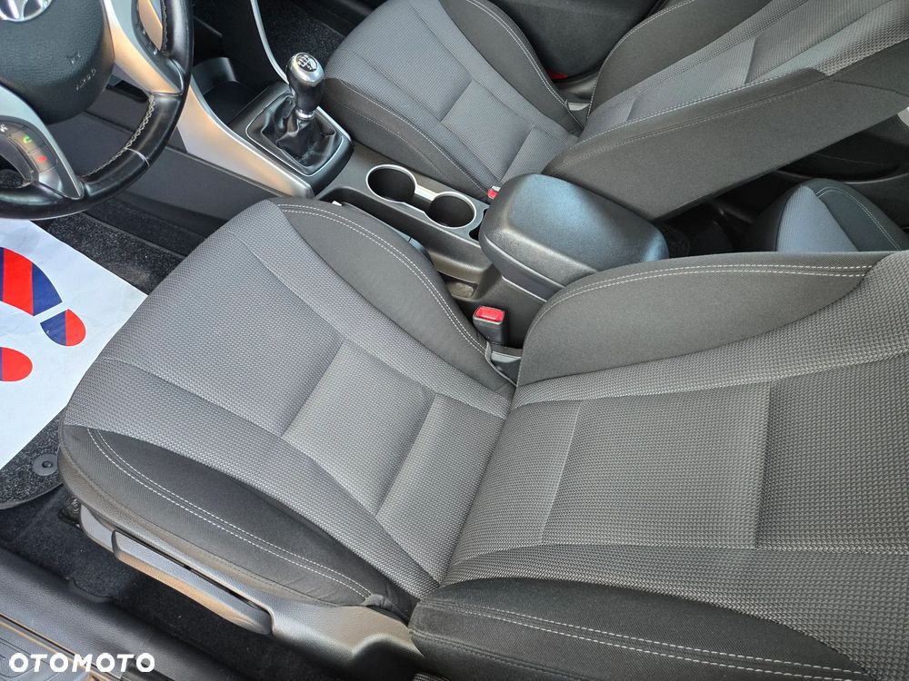 Hyundai i30 1.6 GDI Premium - 23