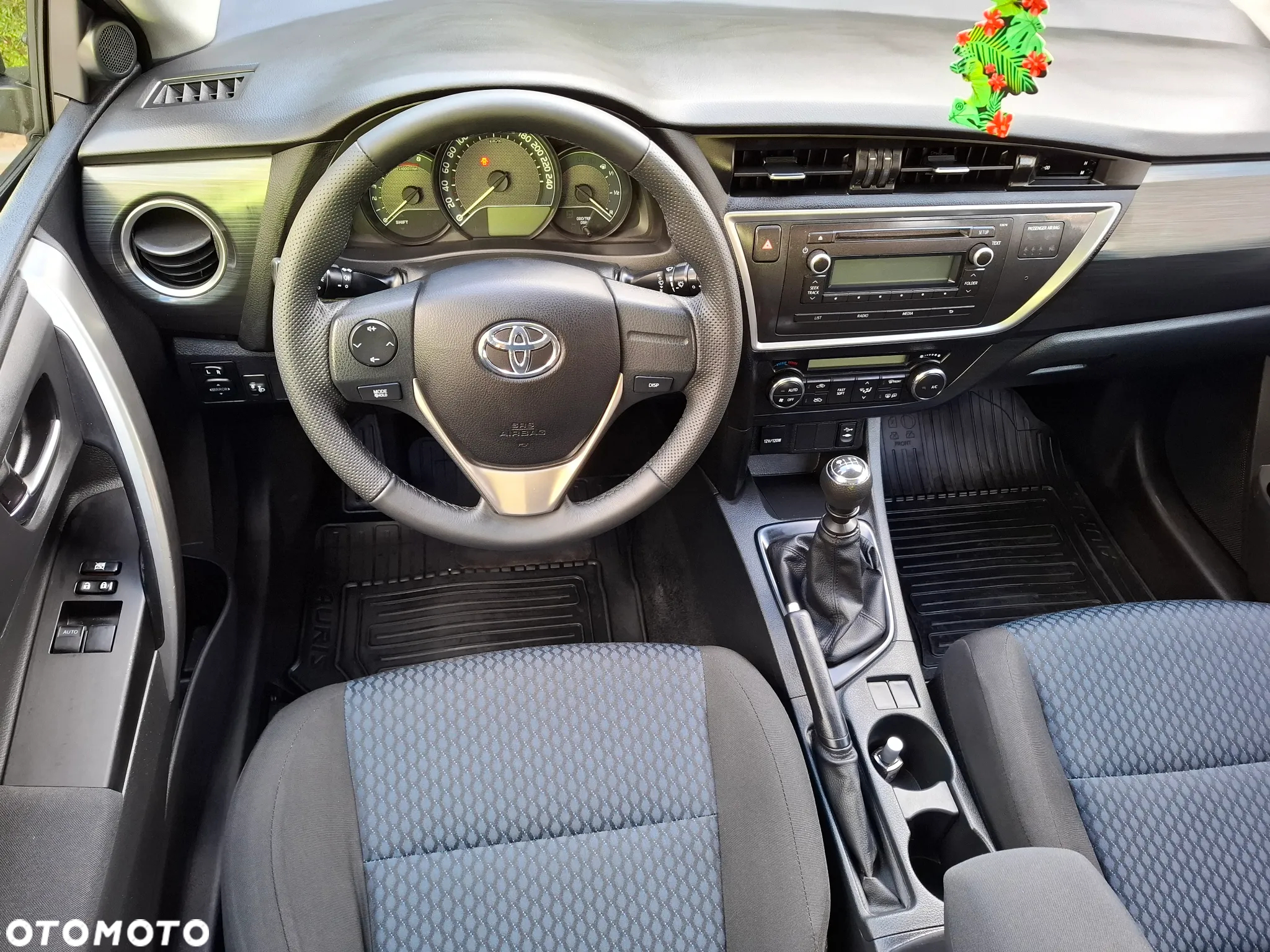 Toyota Auris - 8