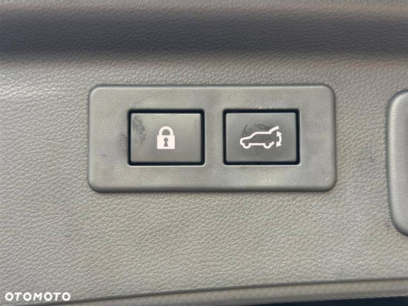 Subaru Forester 2.0 i Active Lineartronic - 10