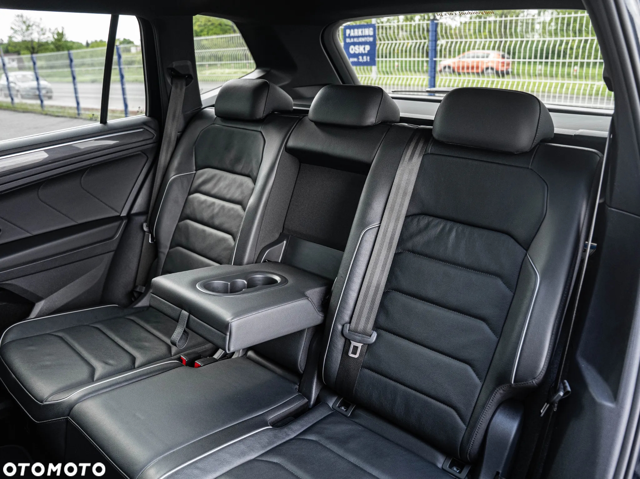 Volkswagen Tiguan Allspace 2.0 TDI R-Line DSG - 30