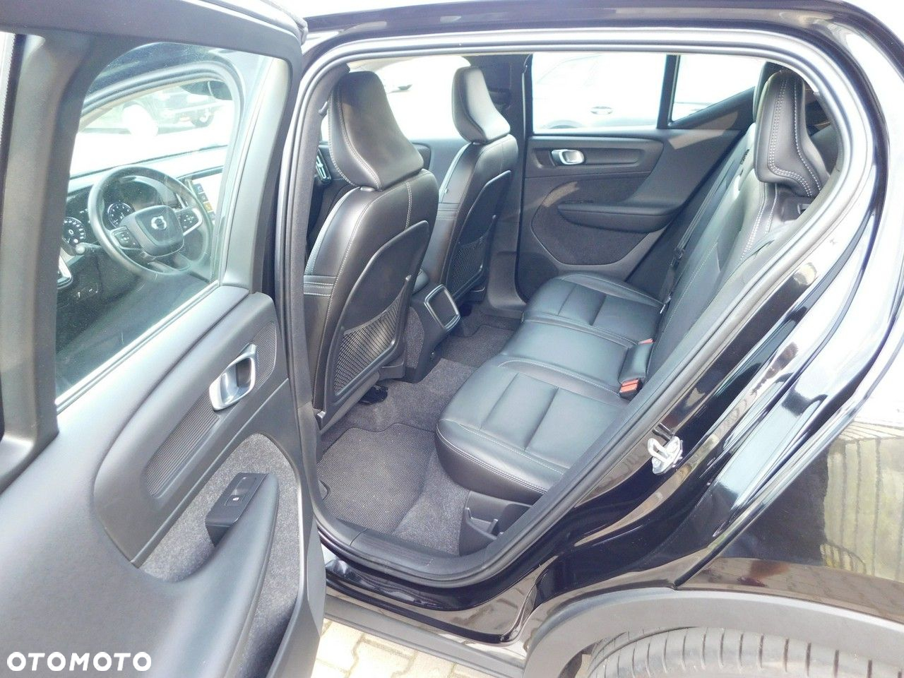 Volvo XC 40 T3 Inscription - 14