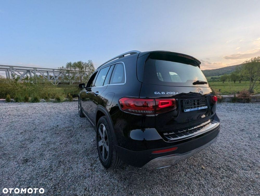 Mercedes-Benz GLB - 5