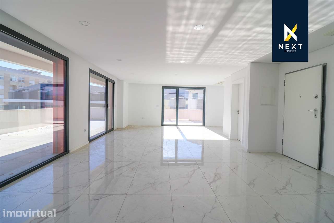 Oportunidade Única no Coração de Viseu – Apartamento T4 + Dois T2 Inde - Grande imagem: 3/30