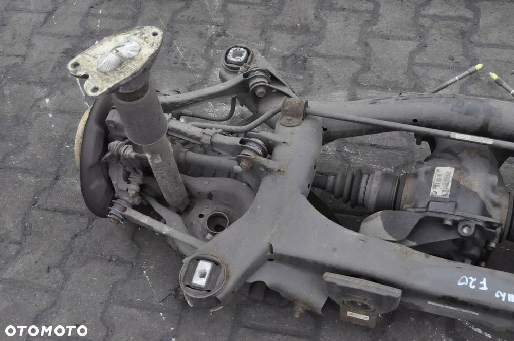 BMW F20 F21 2.0D ZAWIESZENIE BELKA TYŁ + PÓŁOSIE + MOST 7605587 2.93 - 6