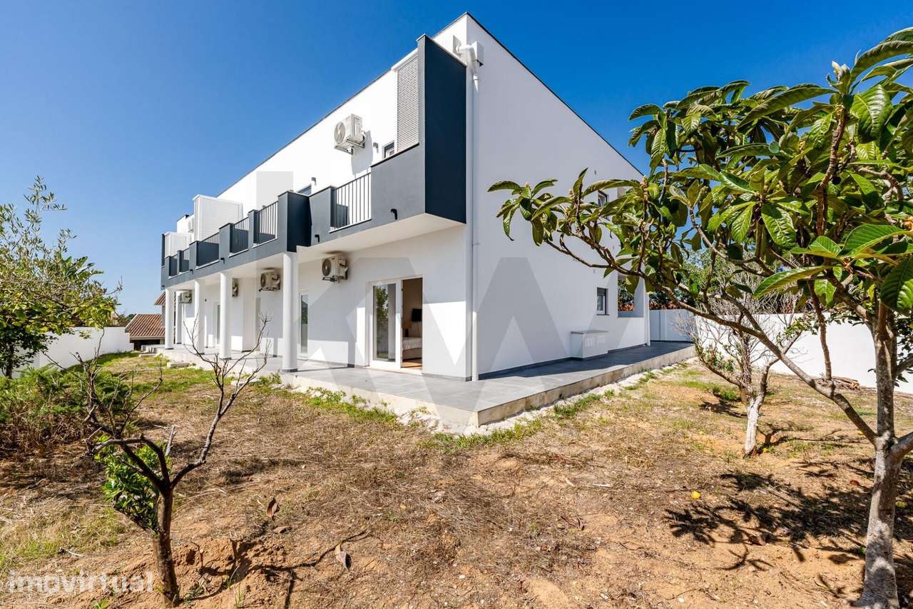 Prédio Residencial 17 Unidades – Totalmente Remodelado | Leiria - Grande imagem: 3/19