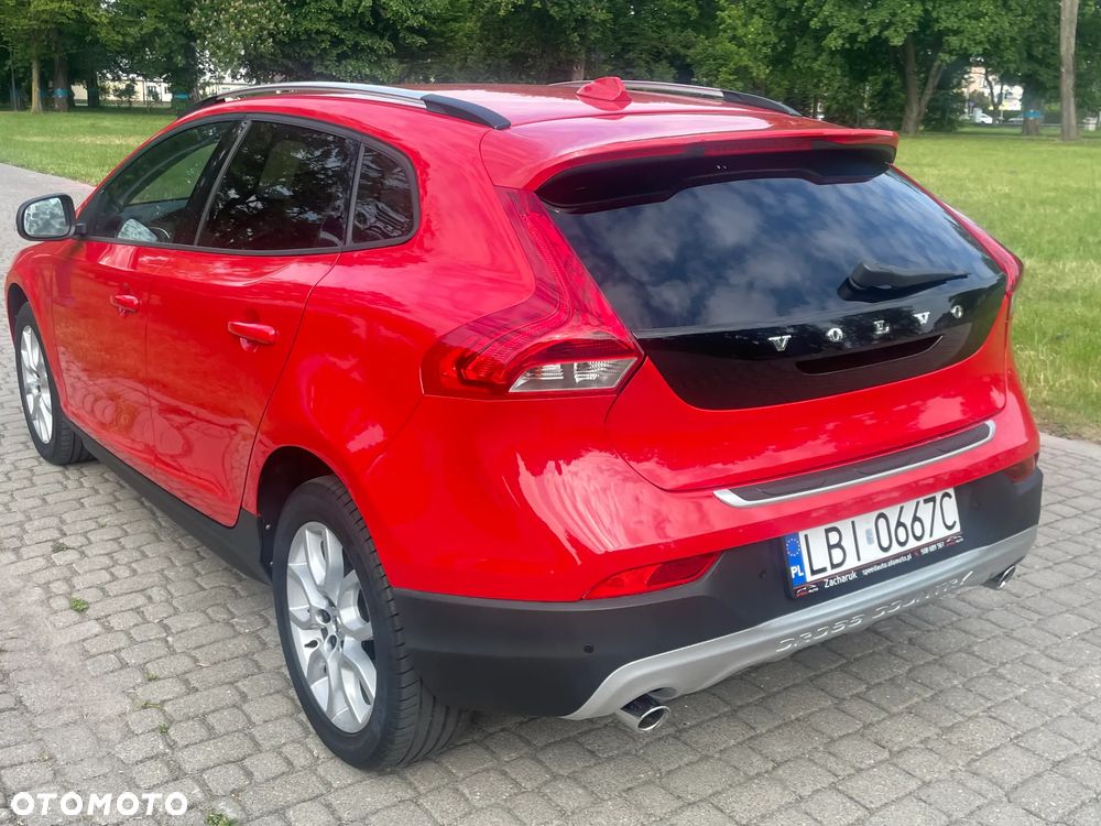 Volvo V40 Cross Country D3 Momentum - 11