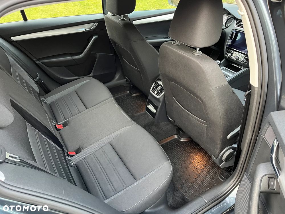 Skoda Octavia 1.6 TDI SCR Ambition - 9