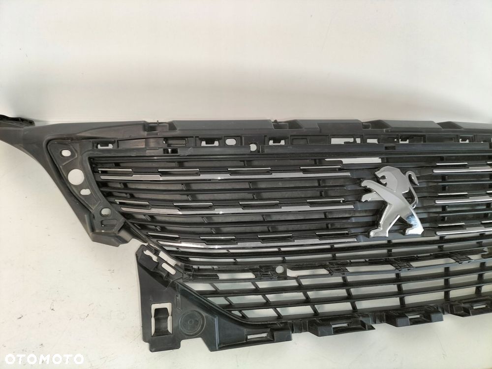 atrapa kratka grill peugeot 5008 ii 16- - 2
