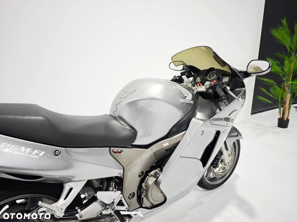 Honda CBR - 9