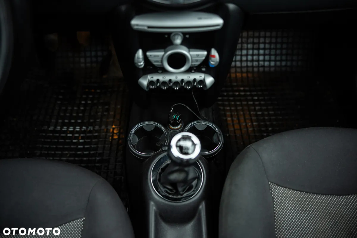 MINI Cooper Standard - 12