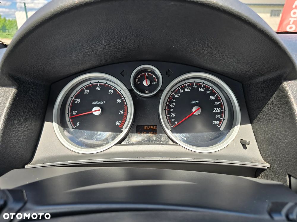 Opel Astra 1.6 T Sport - 20