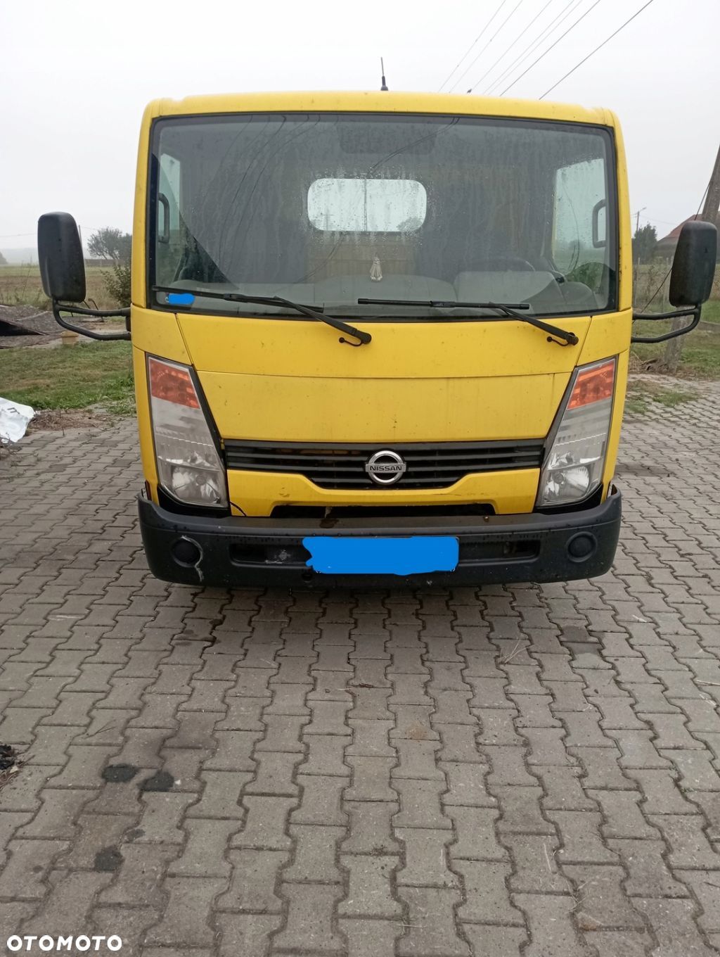 NISSAN CABSTAR KABINA GOŁA BEZ OSPRZĘTU - 1