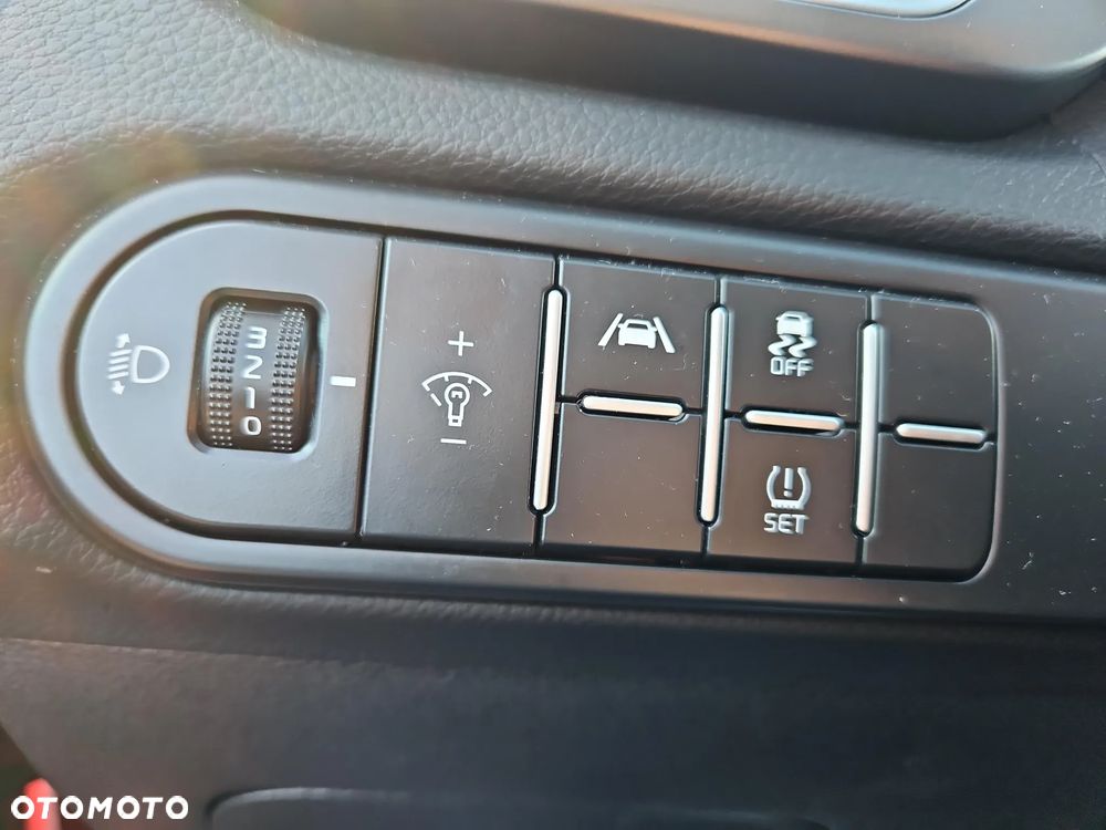 Kia Ceed 1.5 T-GDI M - 17