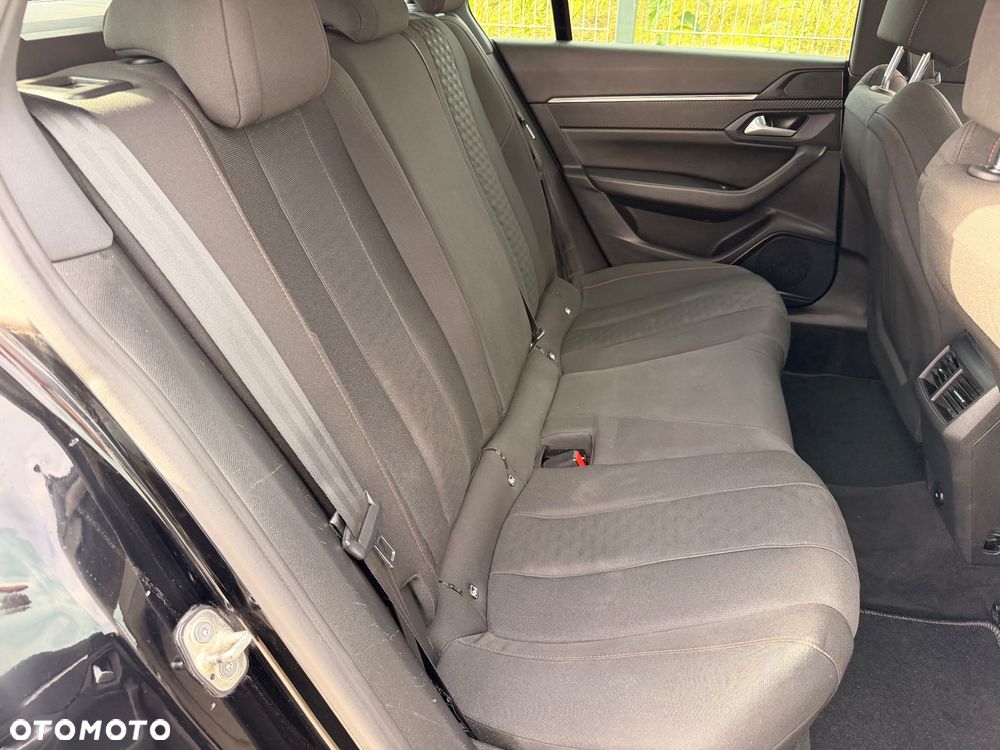 Peugeot 508 BlueHDi 130 EAT8 Active - 24