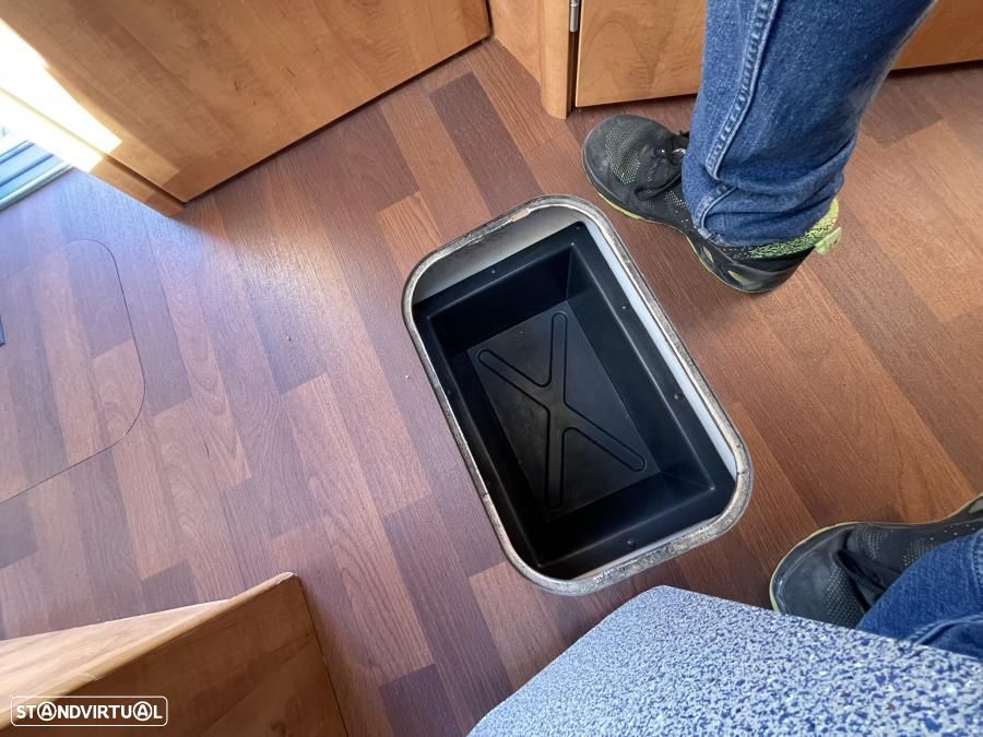 Carthago C-Tourer Camas gémeas e basculante - 32