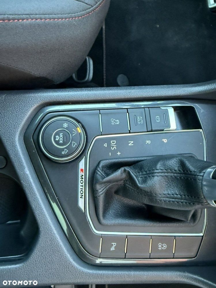 Volkswagen Tiguan - 30