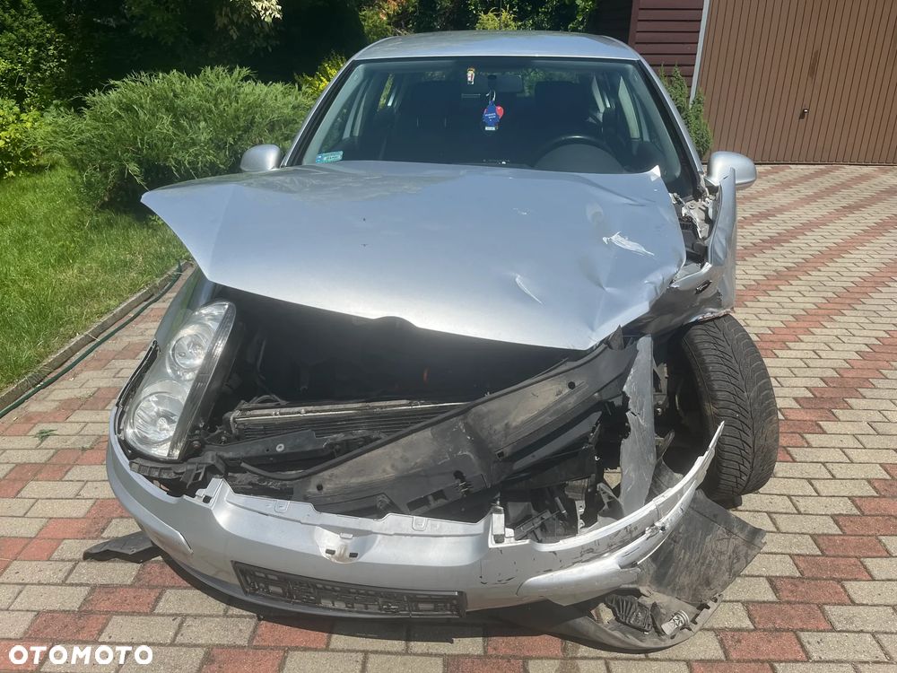 Volkswagen Golf 1.6 Team - 4