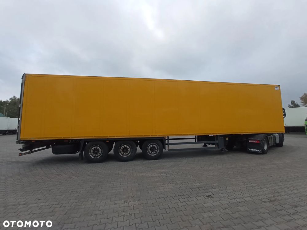 Schmitz Cargobull SKO 24L - 14