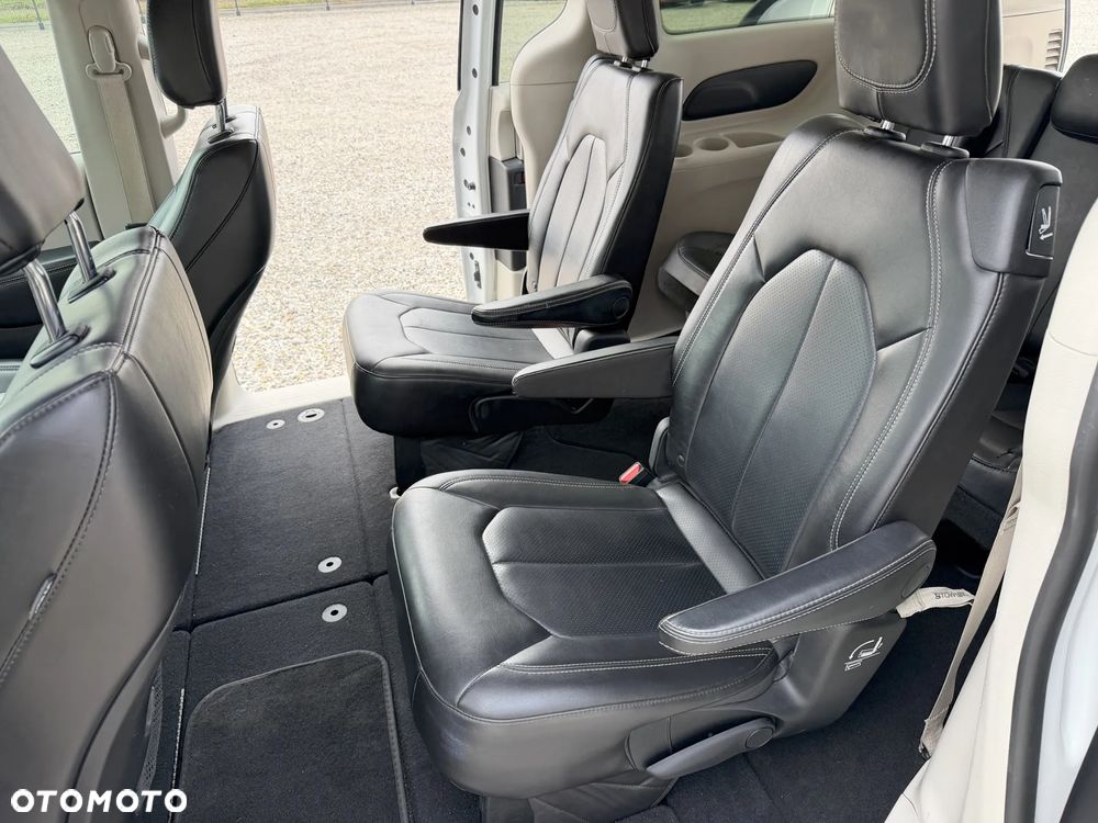 Chrysler Voyager - 9