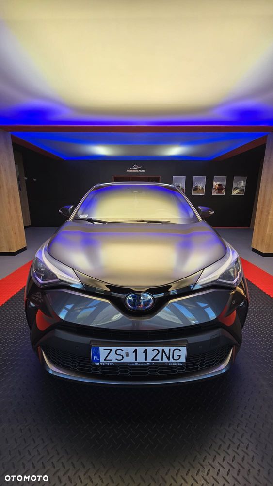 Toyota C-HR 2.0 Hybrid Executive - 8