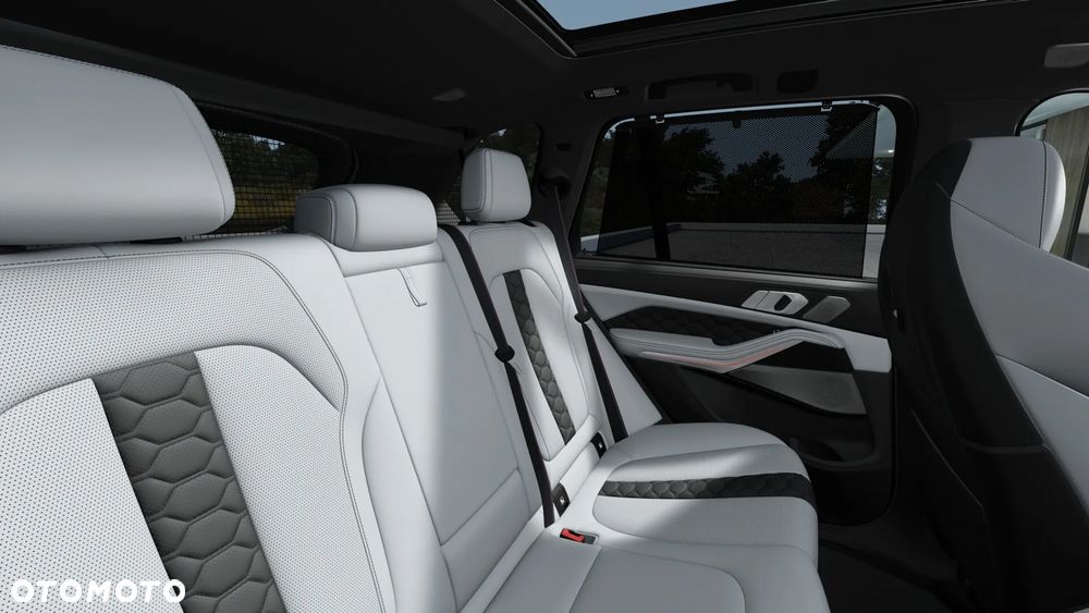 BMW X5 M Competition - 14