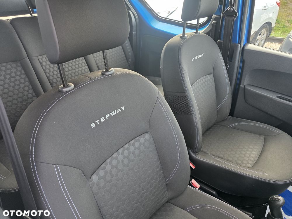 Dacia Dokker TCe 115 N1 Stepway Celebration - 21