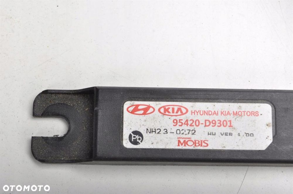 SPORTAGE IV WZMACNIACZ ANTENOWY 95420-D9301 19R - 3