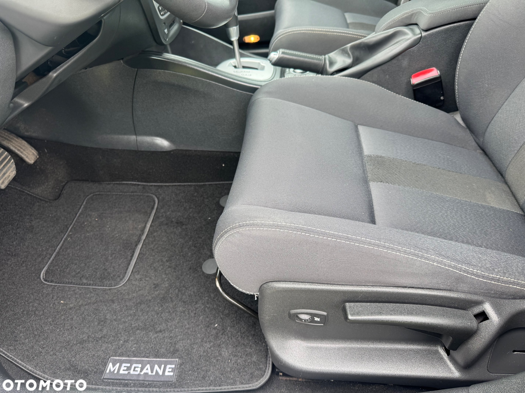 Renault Megane 2.0 16V Bose Edition CVT - 10