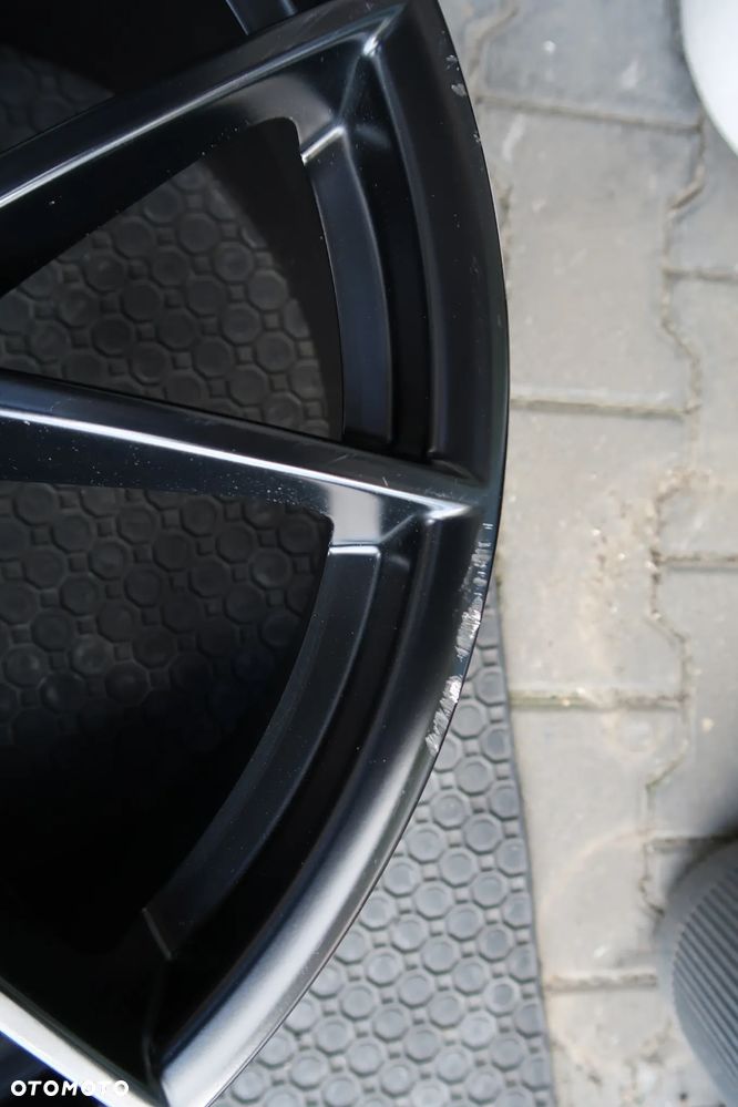L10/L38 Felga Porsche Boxter 982601025AK 10x20et45 - 4