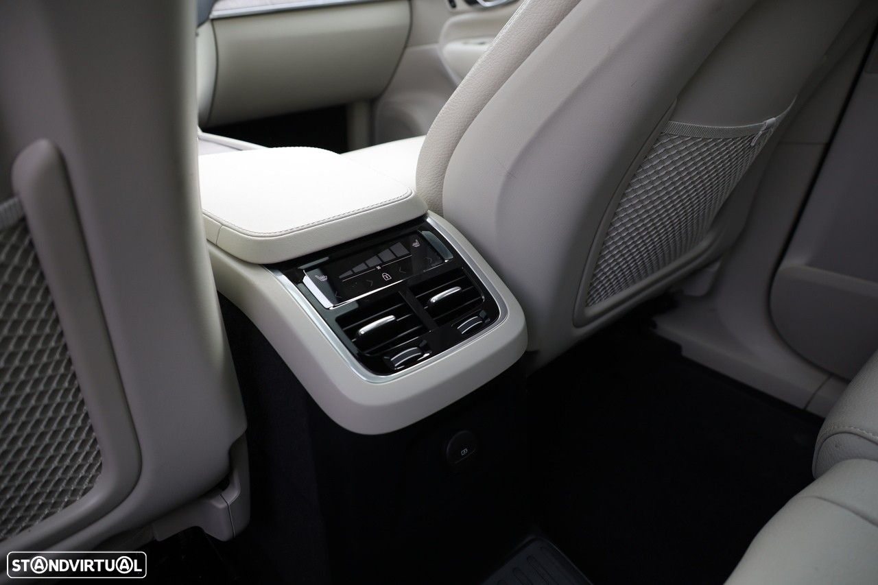 Volvo XC 90 2.0 T8 PHEV Ultimate Dark AWD - 15
