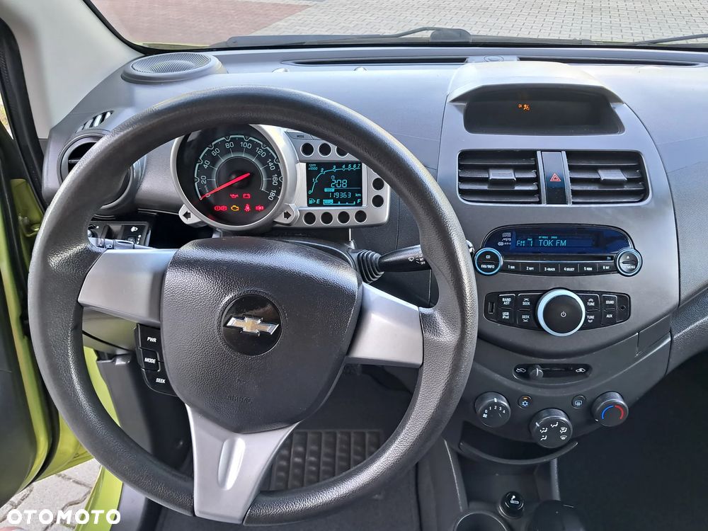 Chevrolet Spark 1.2 LT+ - 25
