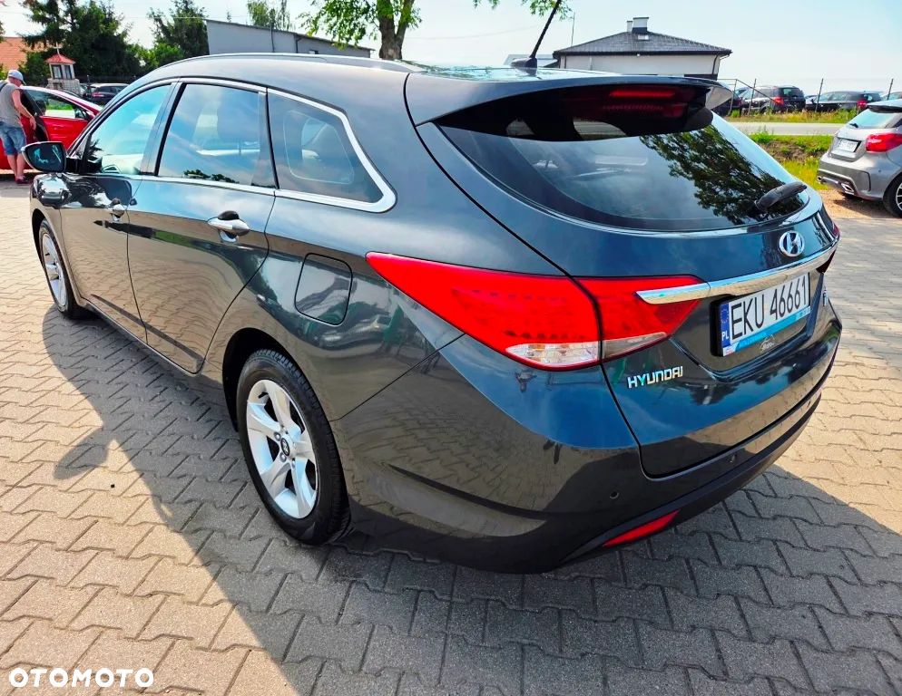 Hyundai i40 Kombi blue 1.7 CRDi Style - 14