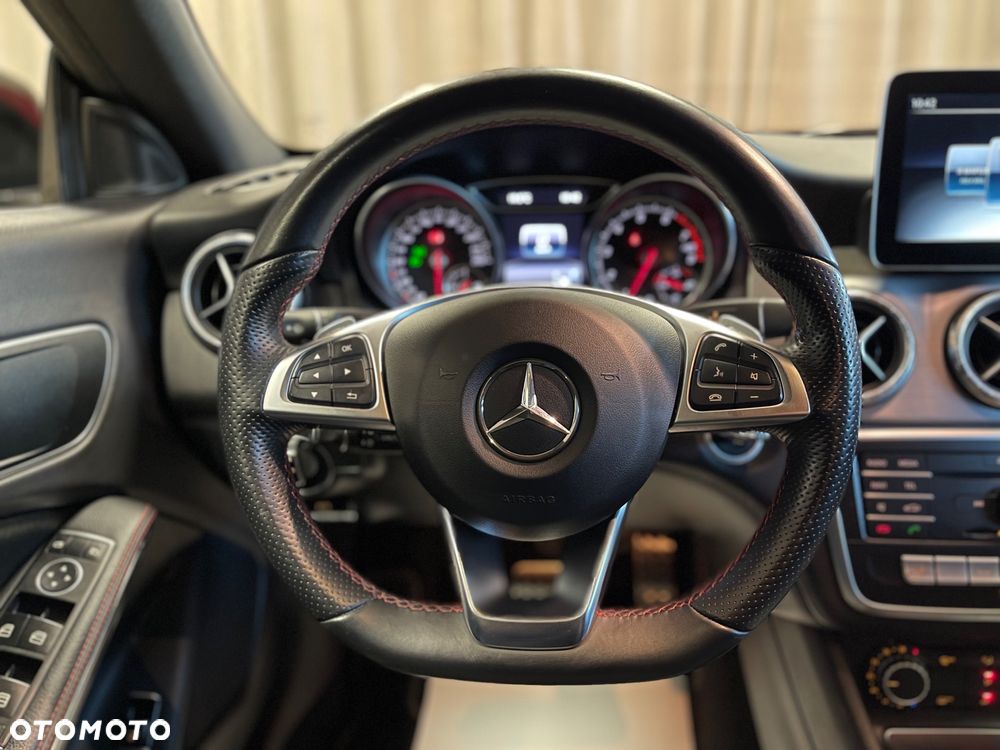 Mercedes-Benz CLA 200 7G-DCT AMG Line - 8